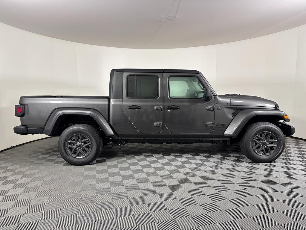new 2025 Jeep Gladiator car, priced at $43,550