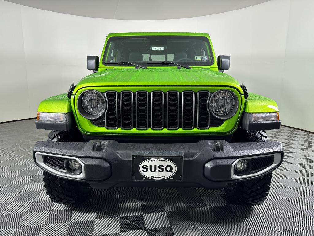 new 2025 Jeep Gladiator car, priced at $44,855