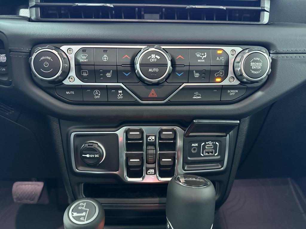 new 2025 Jeep Gladiator car, priced at $44,855