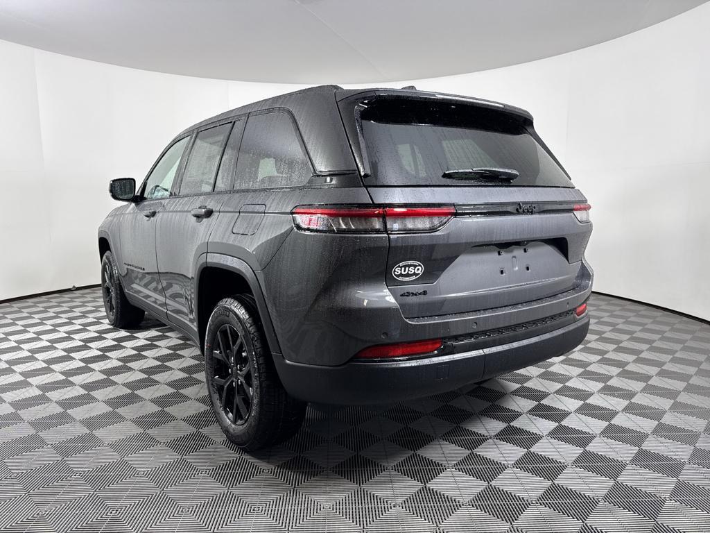 new 2025 Jeep Grand Cherokee car, priced at $41,730