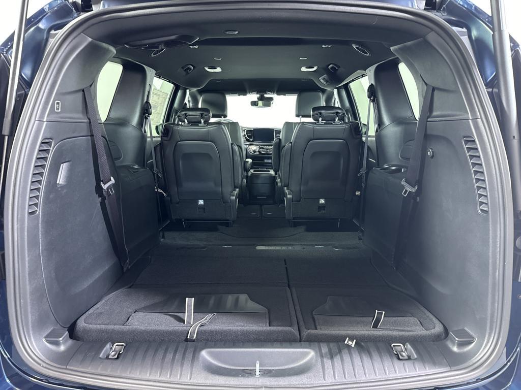 new 2025 Chrysler Pacifica car, priced at $45,889