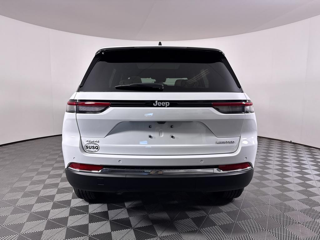 new 2025 Jeep Grand Cherokee car, priced at $44,415
