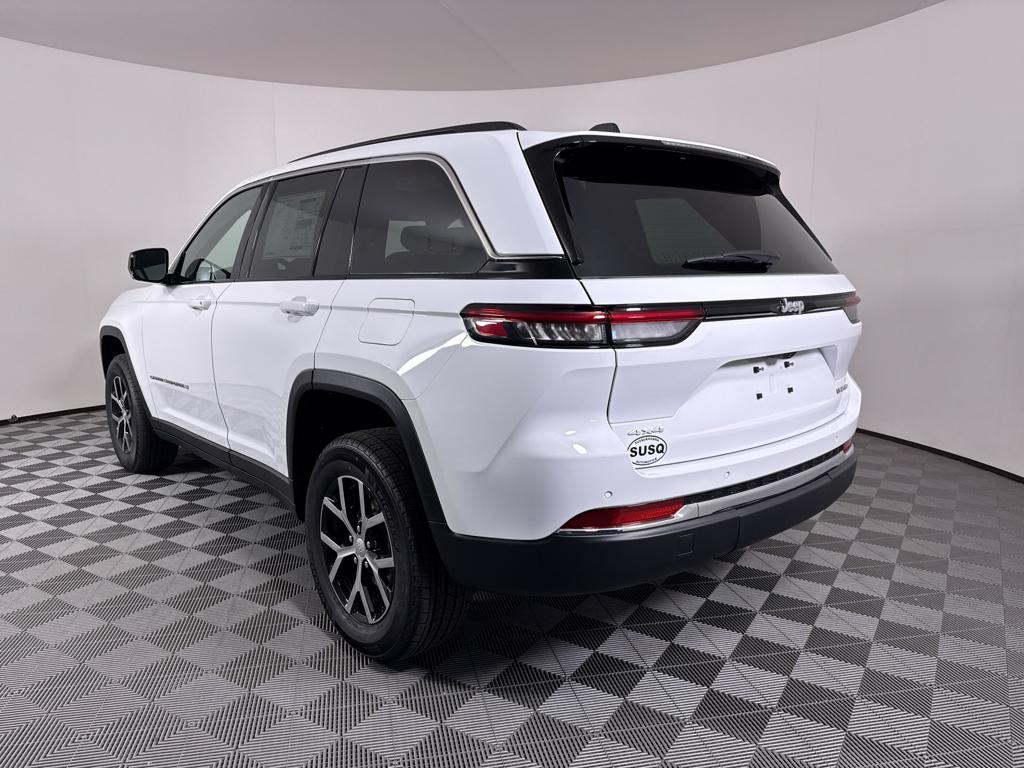 new 2025 Jeep Grand Cherokee car, priced at $44,415