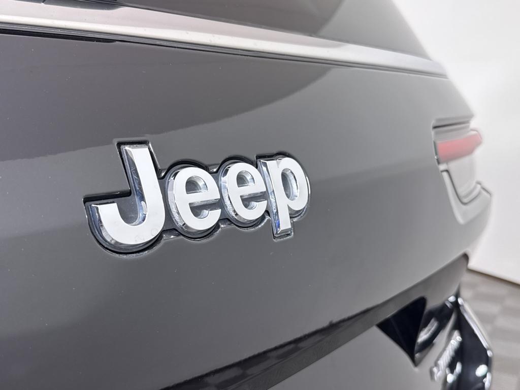 used 2022 Jeep Grand Cherokee L car, priced at $33,409