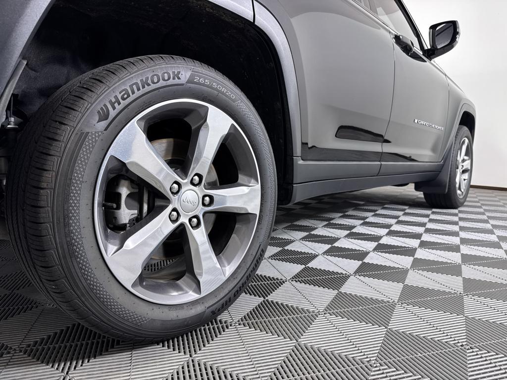 used 2022 Jeep Grand Cherokee L car, priced at $33,409