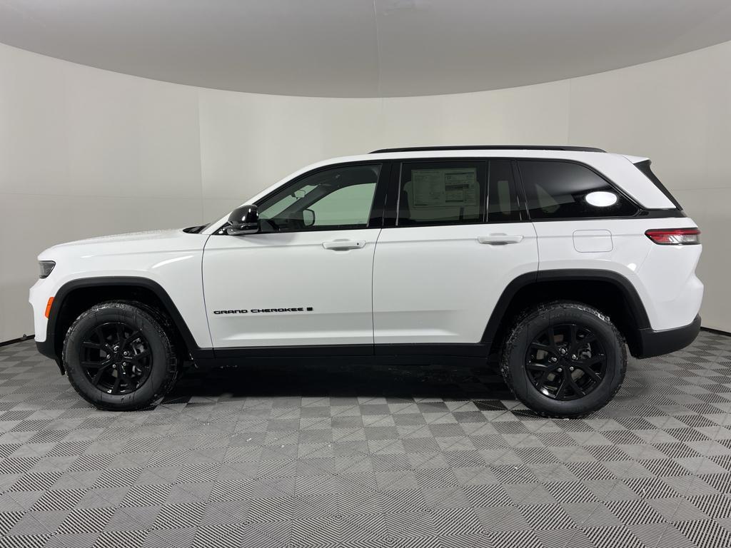 new 2025 Jeep Grand Cherokee car, priced at $42,435