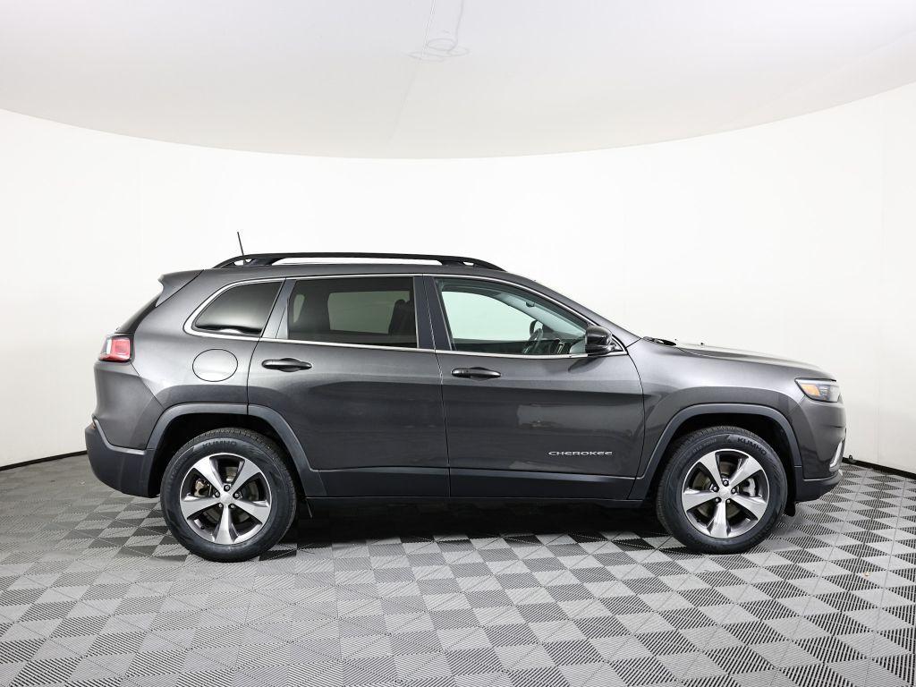 used 2022 Jeep Cherokee car, priced at $24,990