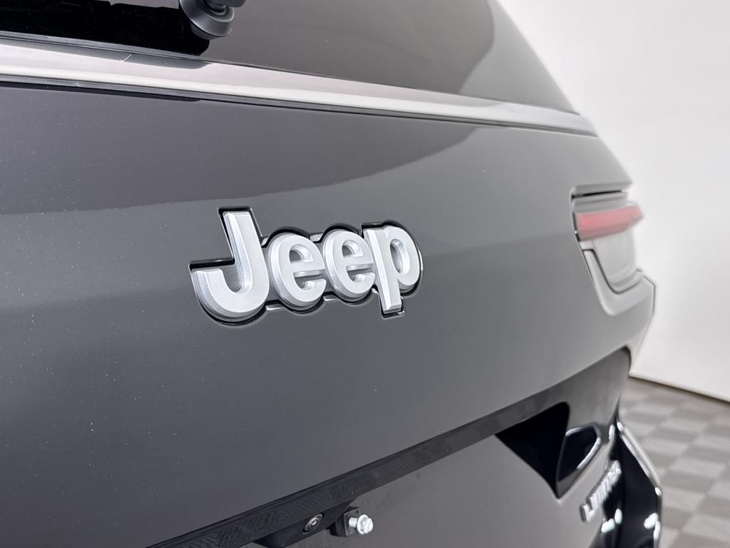 new 2025 Jeep Grand Cherokee L car, priced at $48,556