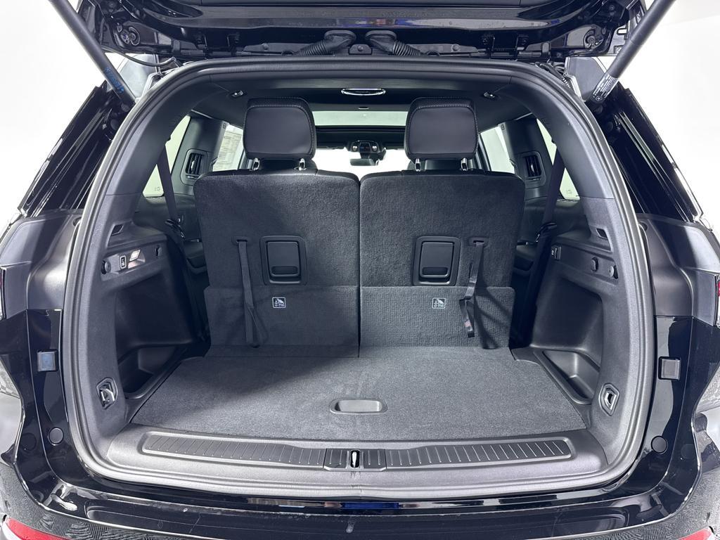 new 2025 Jeep Grand Cherokee L car, priced at $48,556