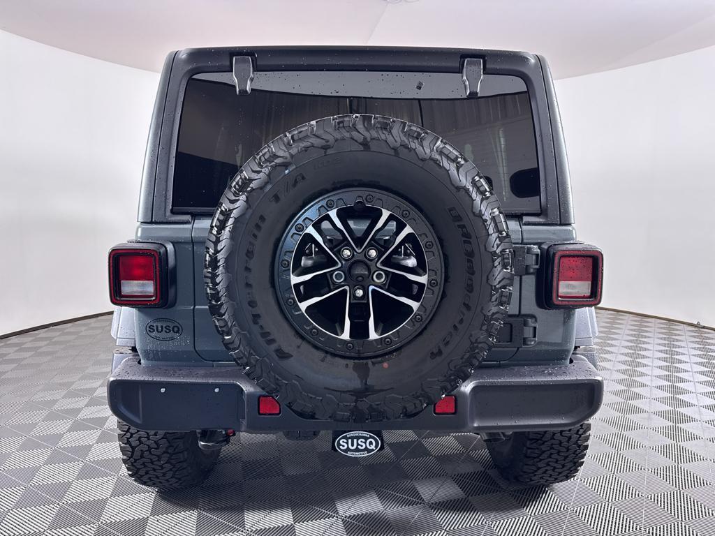 new 2025 Jeep Wrangler car, priced at $51,075