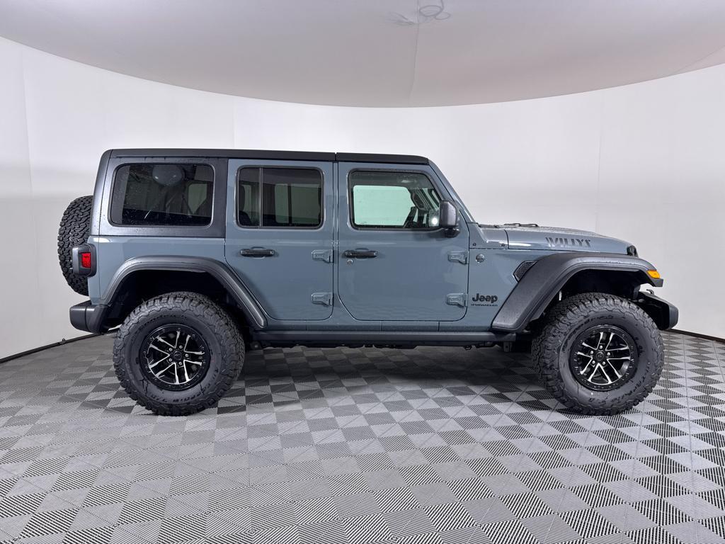 new 2025 Jeep Wrangler car, priced at $51,075