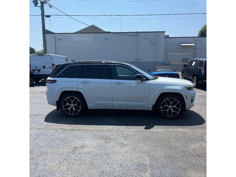 used 2022 Jeep Grand Cherokee car, priced at $46,729