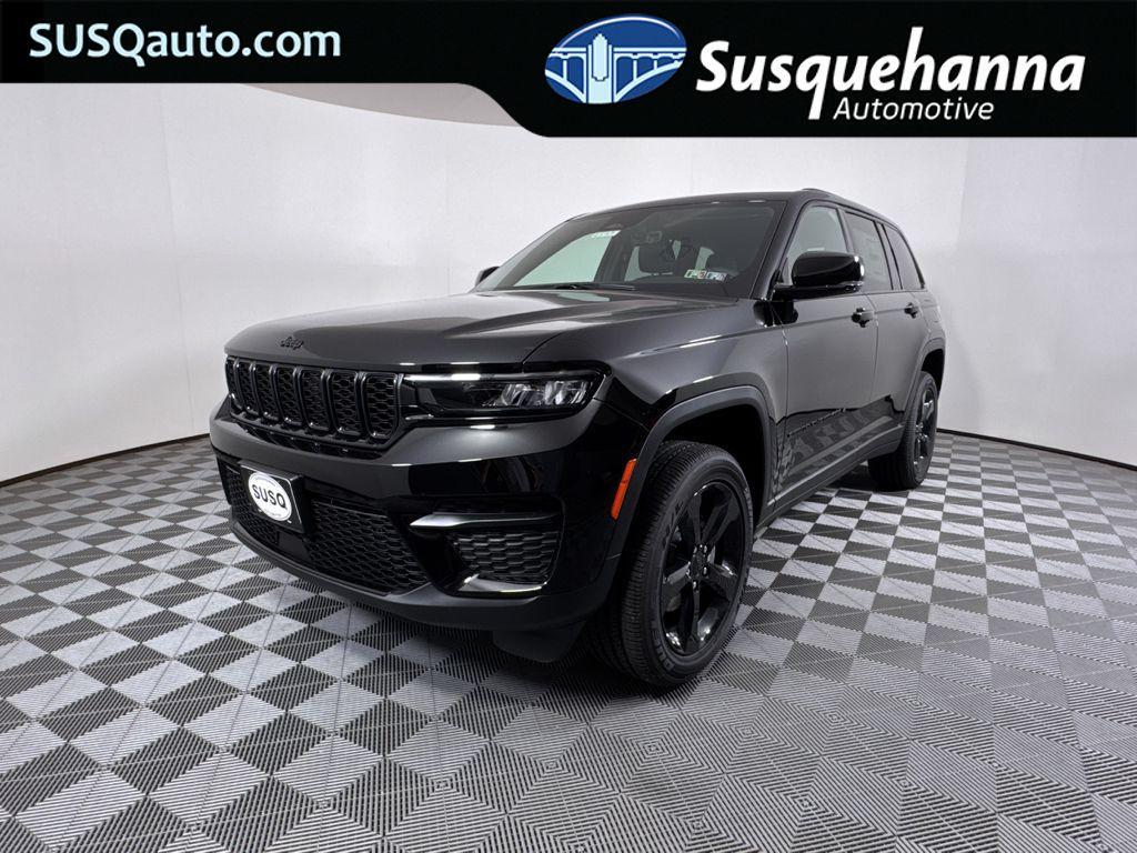 new 2025 Jeep Grand Cherokee car, priced at $43,913