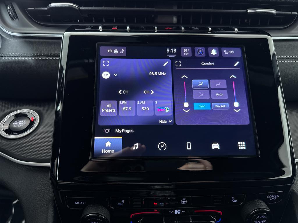 new 2025 Jeep Grand Cherokee car, priced at $43,913