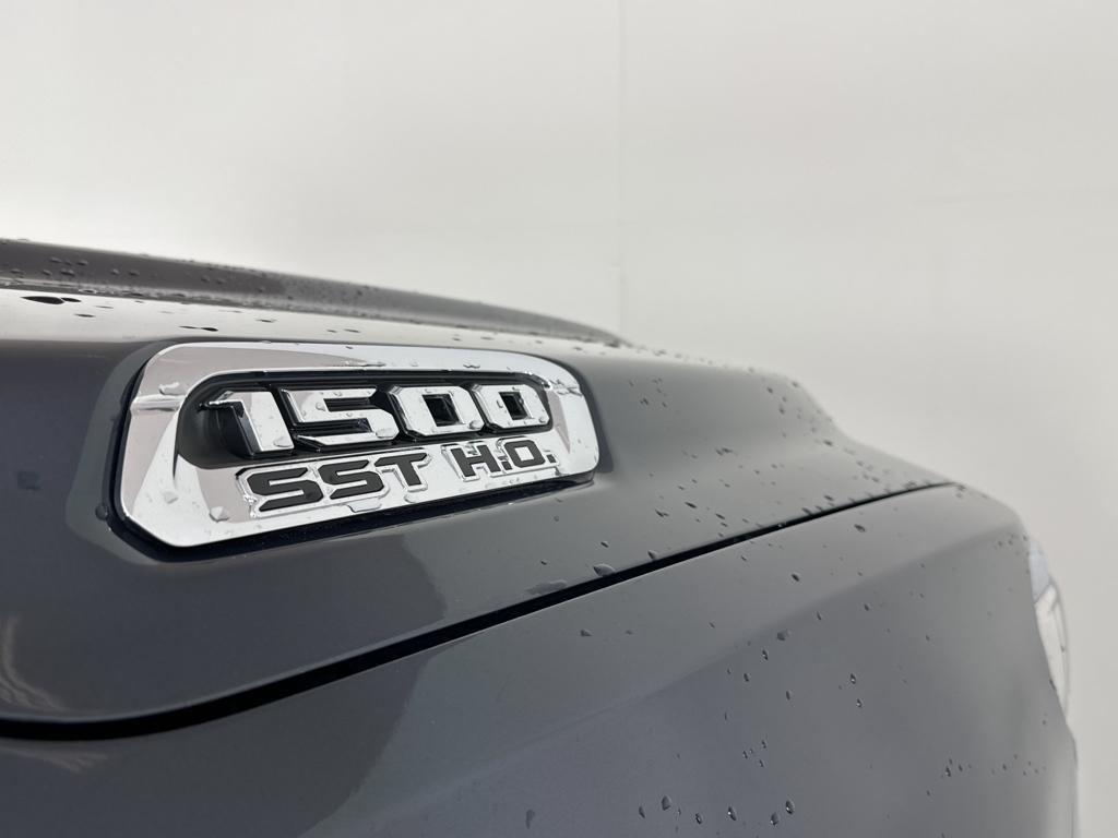 new 2025 Ram 1500 car, priced at $73,659
