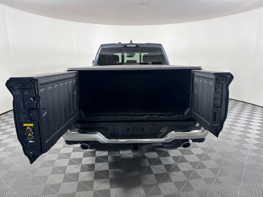 new 2025 Ram 1500 car, priced at $73,659