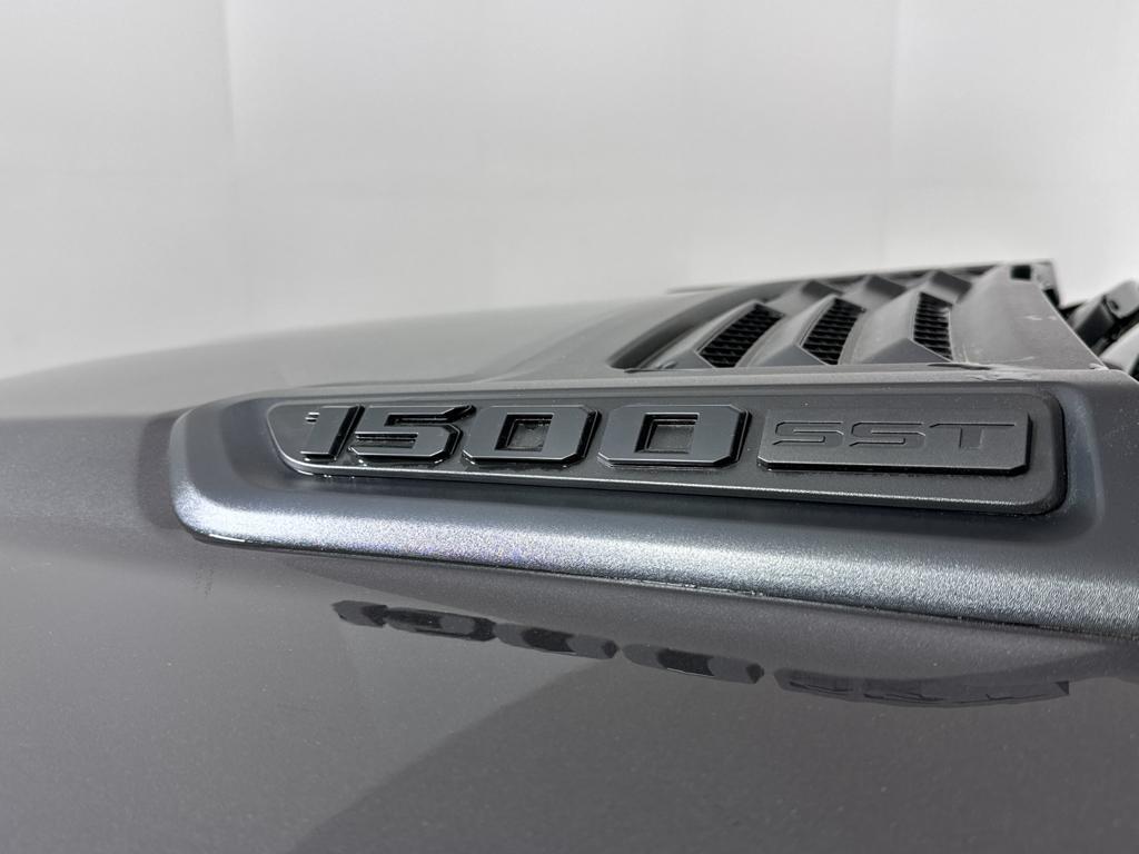 new 2025 Ram 1500 car, priced at $61,258
