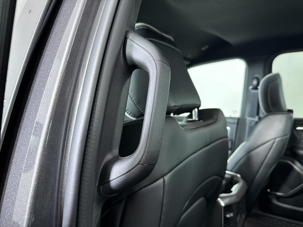 new 2025 Ram 1500 car, priced at $61,258