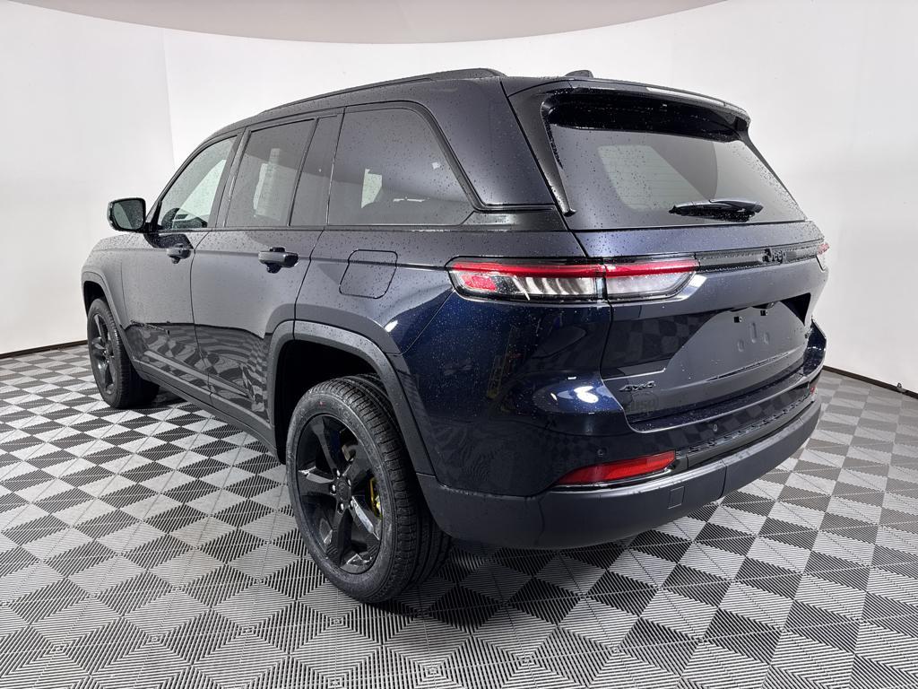 used 2024 Jeep Grand Cherokee car, priced at $39,388