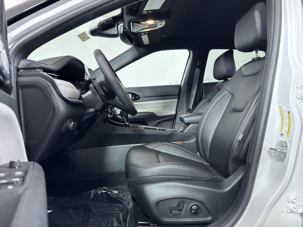 new 2025 Jeep Compass car, priced at $32,248