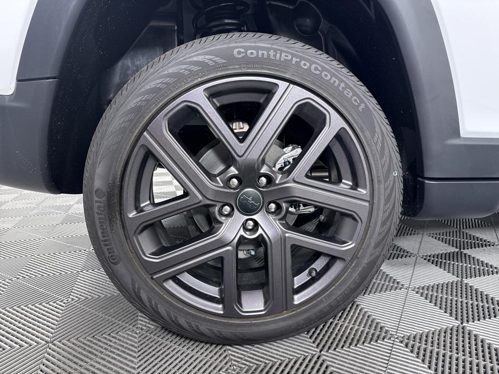 new 2026 Jeep Compass car, priced at $35,025