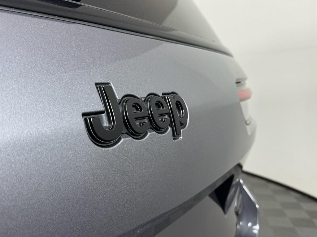 new 2025 Jeep Grand Cherokee L car, priced at $71,315