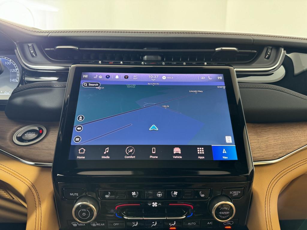 new 2025 Jeep Grand Cherokee L car, priced at $71,315