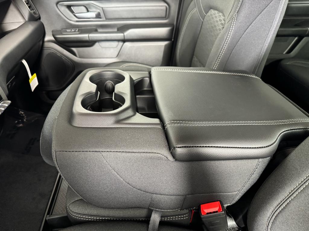 new 2025 Ram 1500 car, priced at $43,080