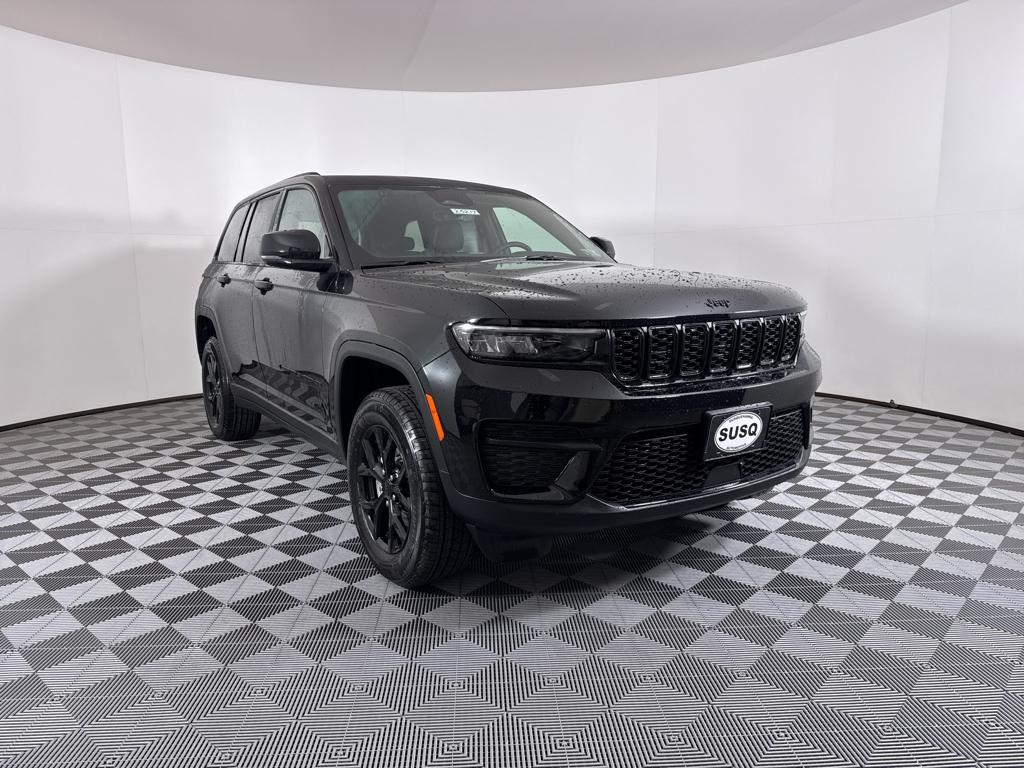 new 2025 Jeep Grand Cherokee car, priced at $41,730