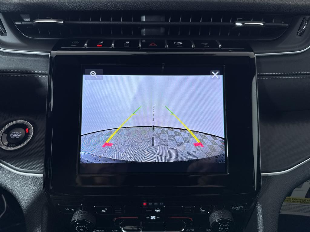 new 2025 Jeep Grand Cherokee car, priced at $41,730