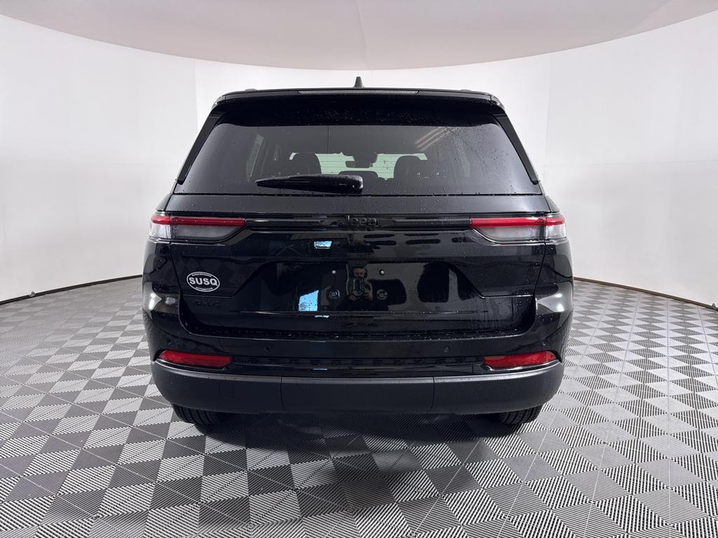 new 2025 Jeep Grand Cherokee car, priced at $41,730