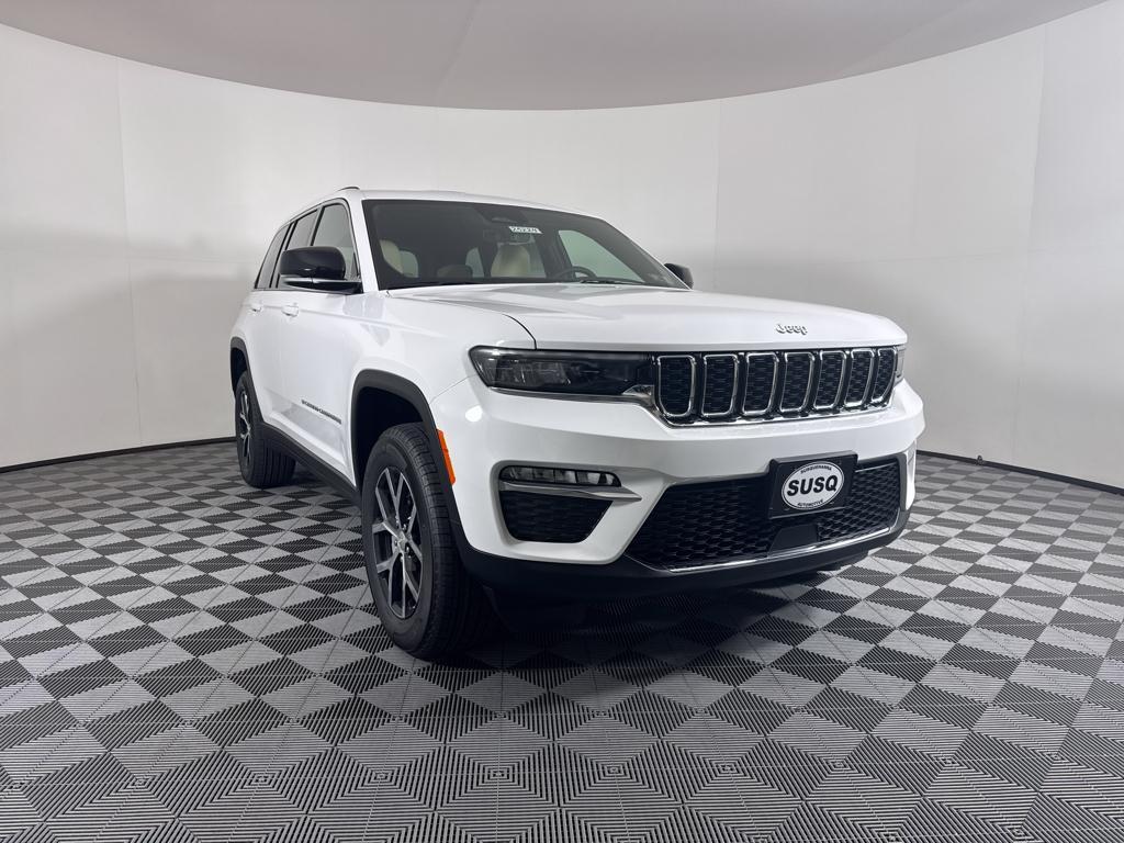 new 2025 Jeep Grand Cherokee car, priced at $44,415
