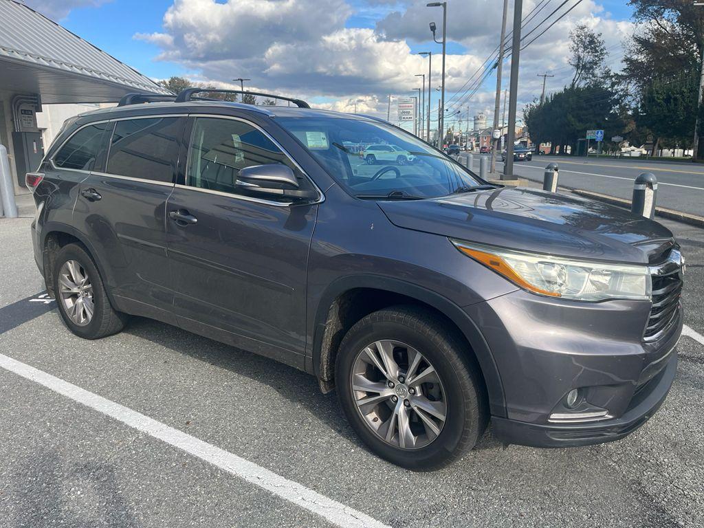 used 2014 Toyota Highlander car, priced at $14,702