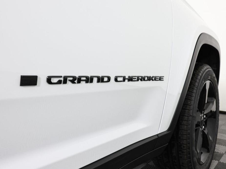 new 2024 Jeep Grand Cherokee car, priced at $45,935