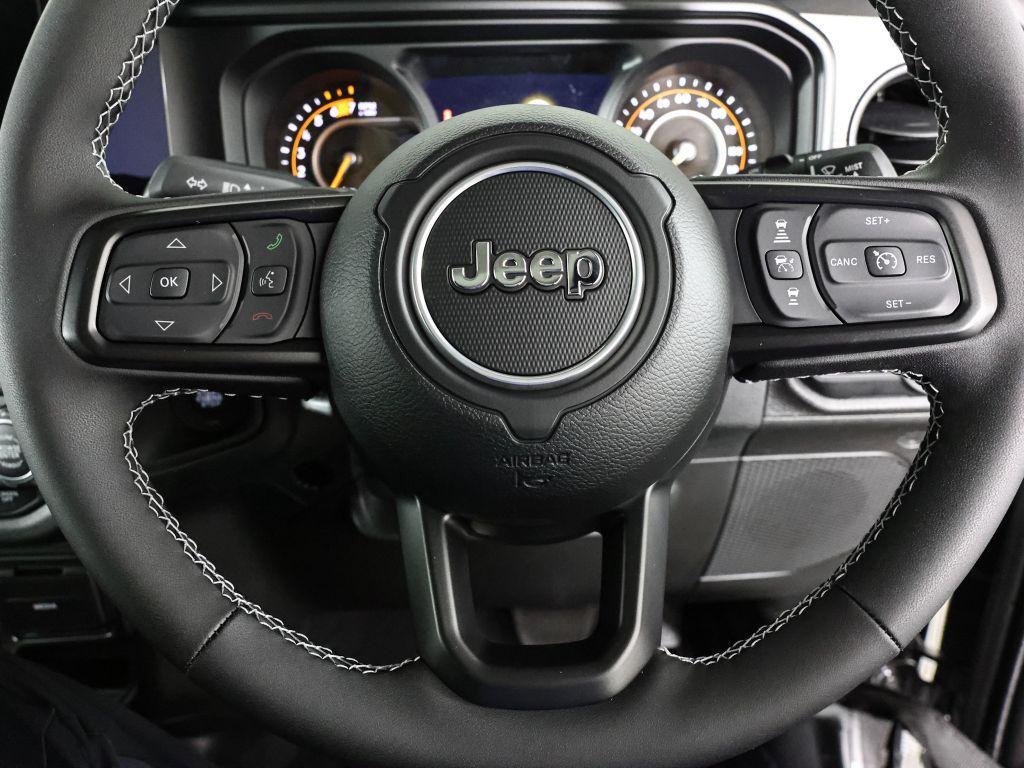 new 2025 Jeep Wrangler car, priced at $52,425