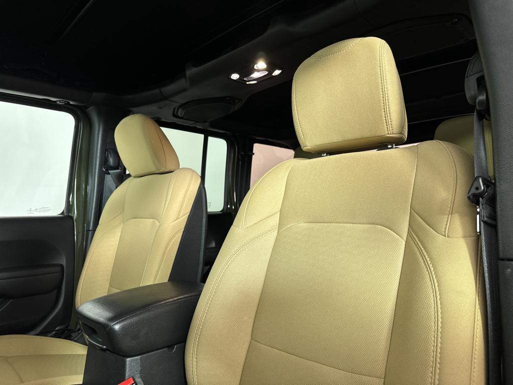 used 2021 Jeep Wrangler Unlimited car, priced at $34,122