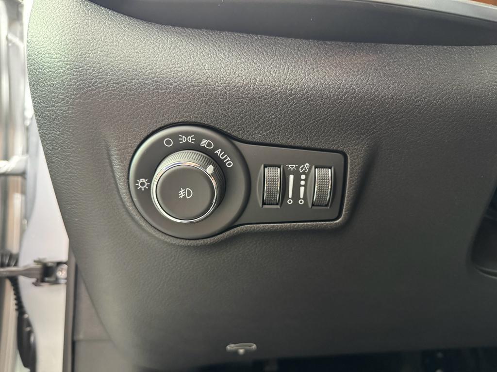 new 2025 Jeep Compass car, priced at $31,607