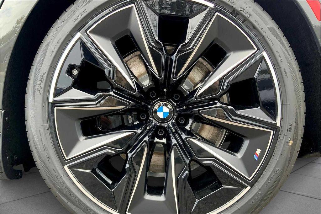 new 2026 BMW i7 car, priced at $129,530