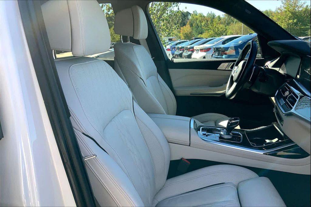 used 2022 BMW X7 car, priced at $45,998