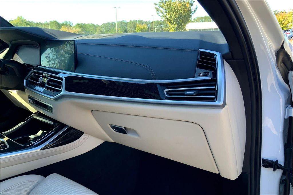used 2022 BMW X7 car, priced at $45,998