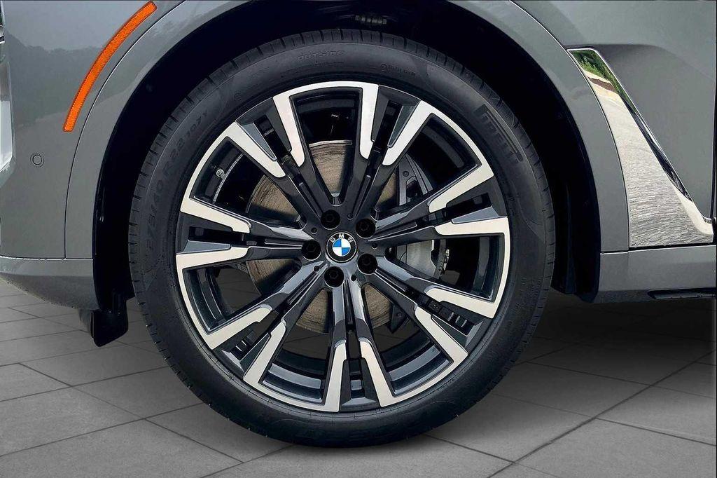 new 2026 BMW X7 car, priced at $94,185