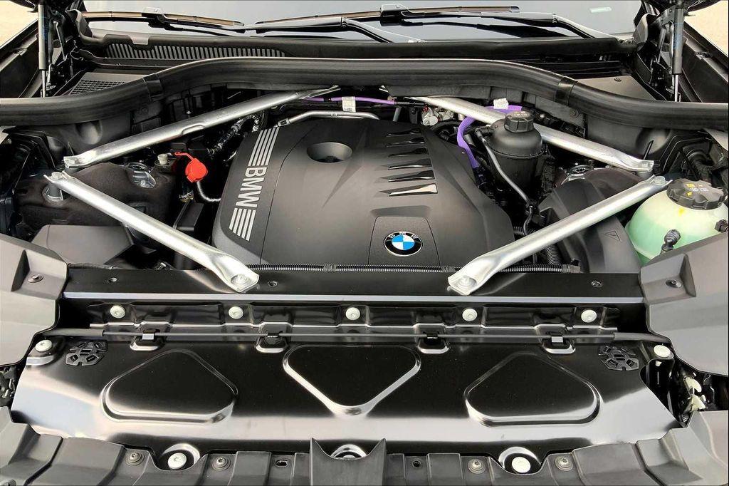 new 2026 BMW X7 car, priced at $94,185