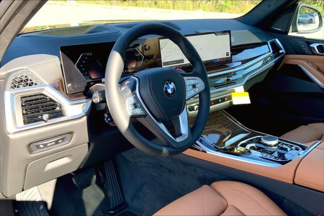 new 2025 BMW X7 car, priced at $94,525