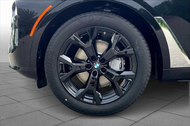 new 2026 BMW X7 car, priced at $94,385