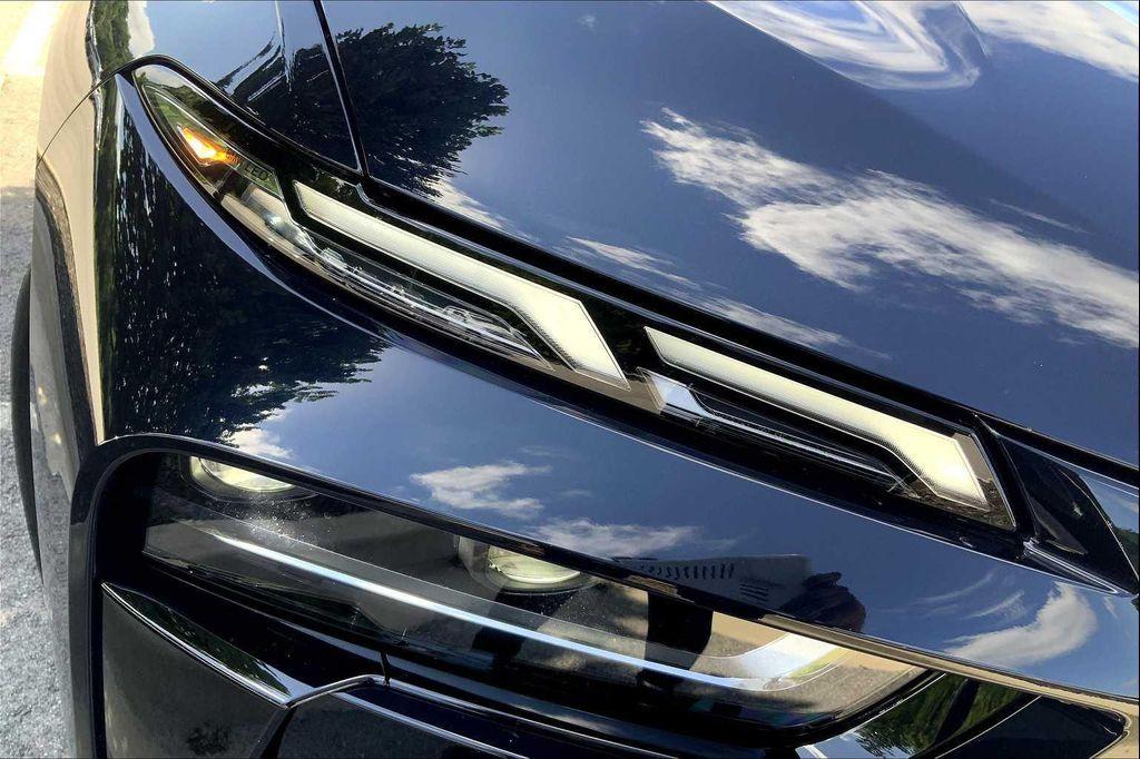 used 2026 BMW X7 car, priced at $125,735