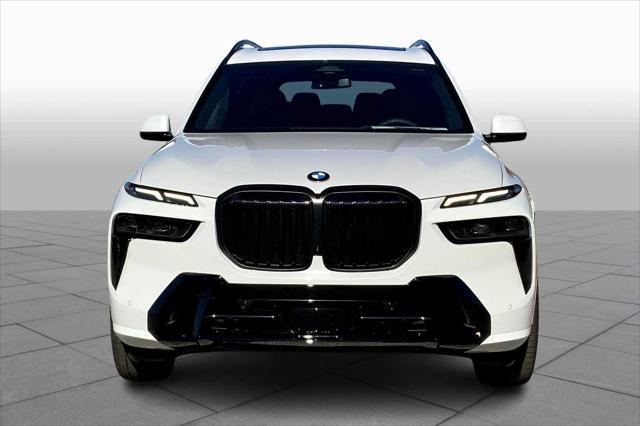 new 2025 BMW X7 car, priced at $95,020