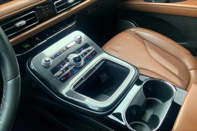 used 2022 Lincoln Nautilus car, priced at $39,998