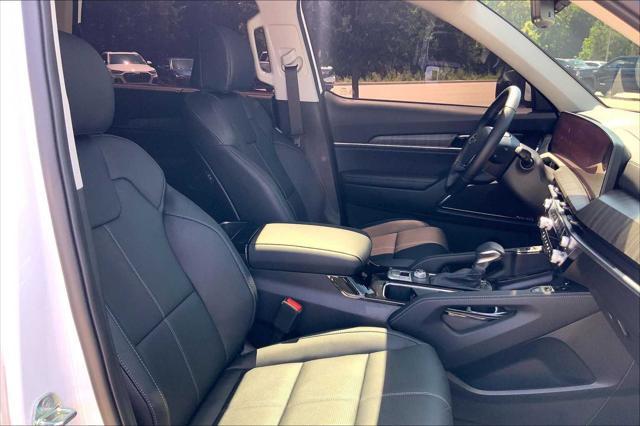used 2025 Kia Telluride car, priced at $43,998