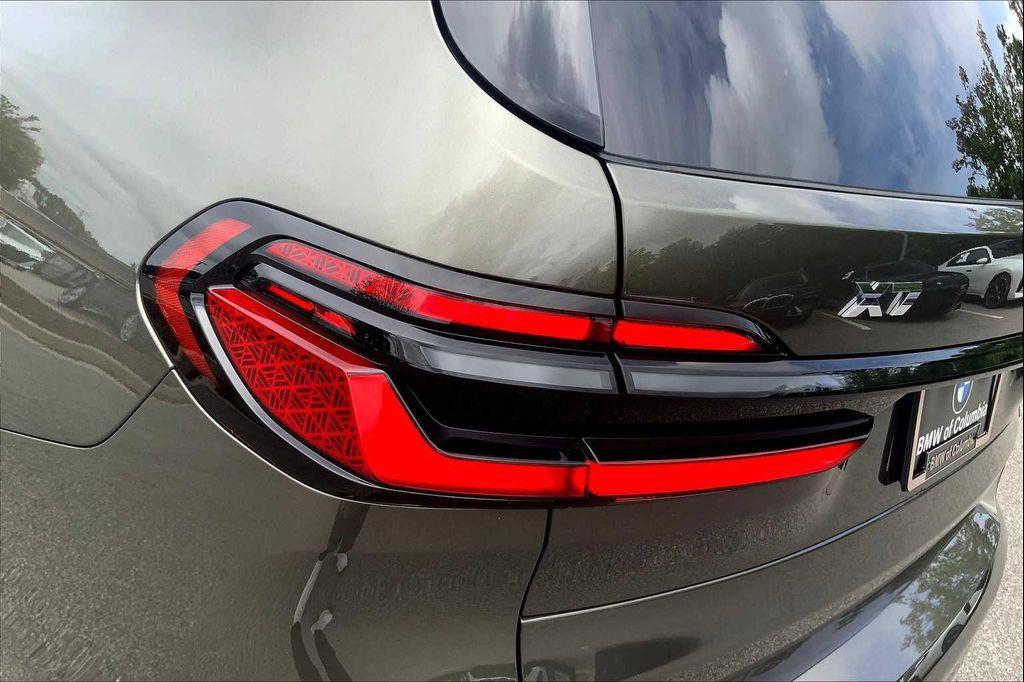 new 2026 BMW X7 car, priced at $123,575