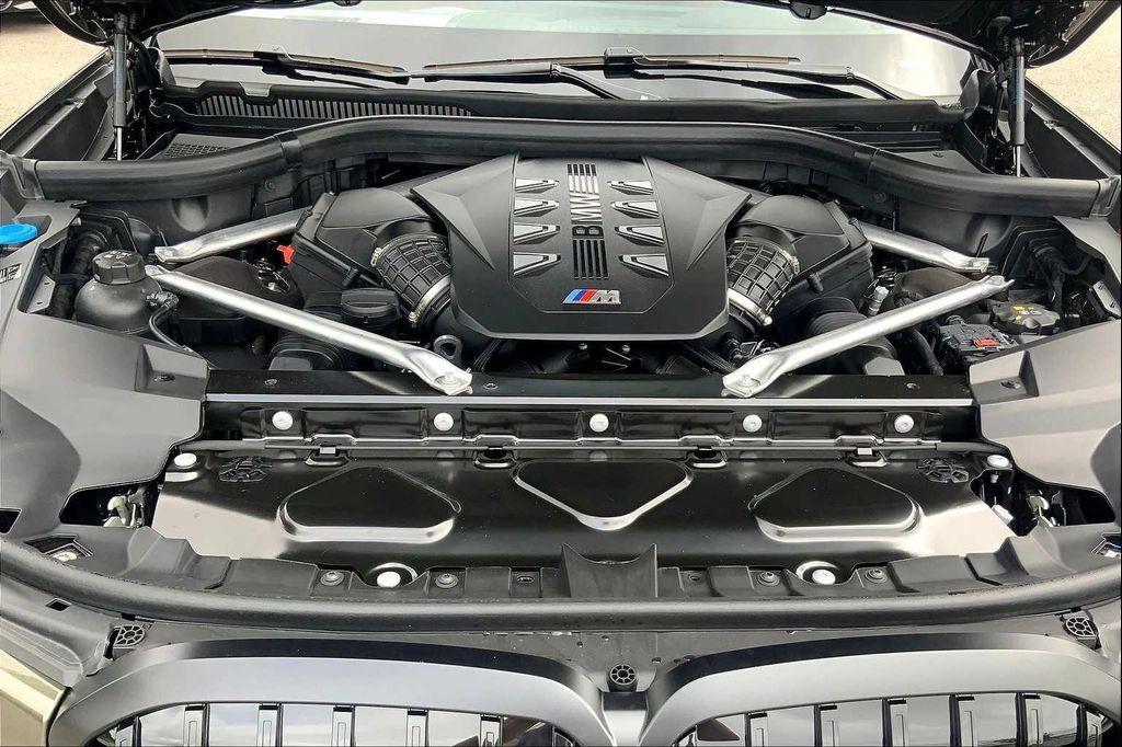 new 2026 BMW X7 car, priced at $123,575